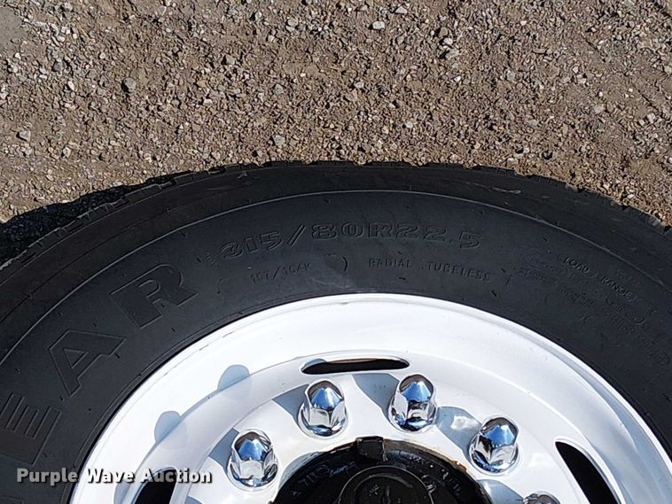 image for item EG8261 2010 International WorkStar 7500 Crew Cab crane truck