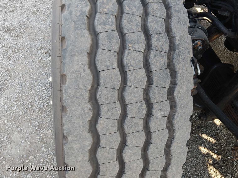 image for item EG8261 2010 International WorkStar 7500 Crew Cab crane truck