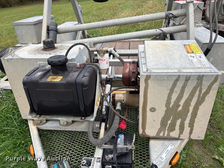 image for item EJ7698 2022 Larson 7500 reel trailer