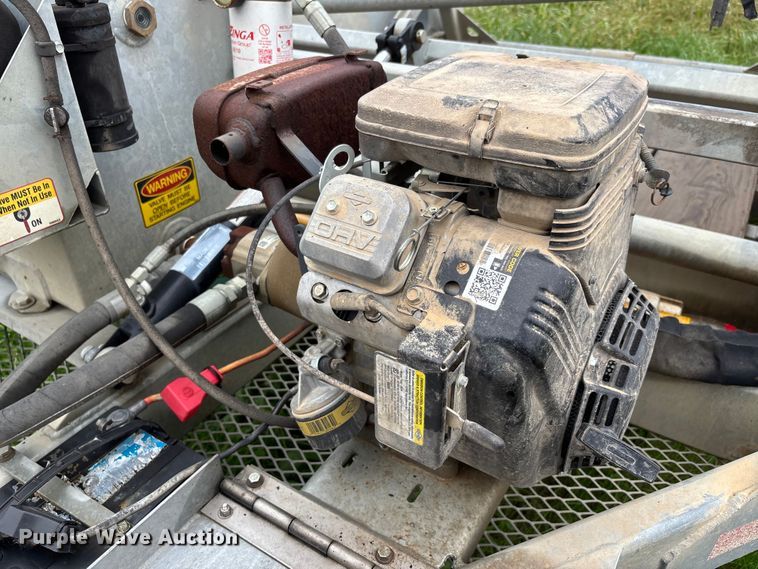 image for item EJ7698 2022 Larson 7500 reel trailer