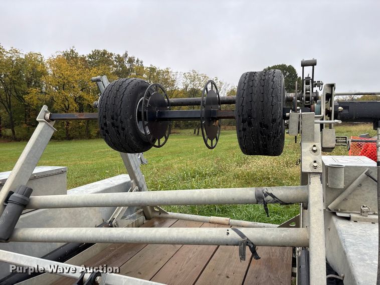 image for item EJ7698 2022 Larson 7500 reel trailer