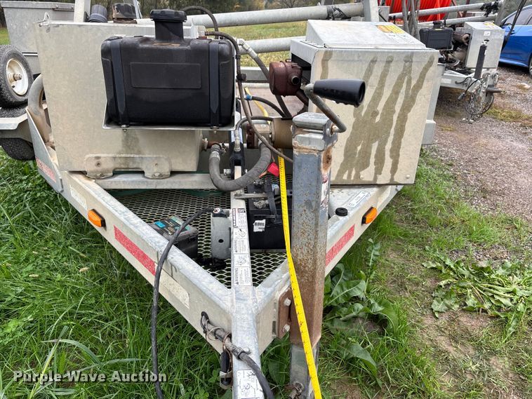 image for item EJ7698 2022 Larson 7500 reel trailer