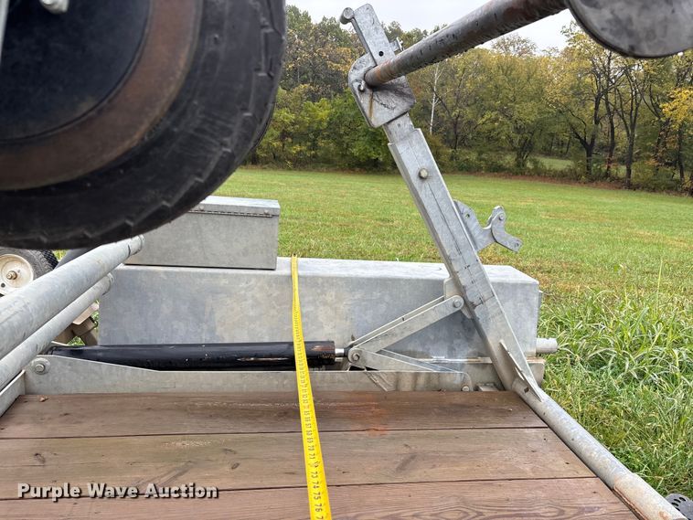 image for item EJ7698 2022 Larson 7500 reel trailer