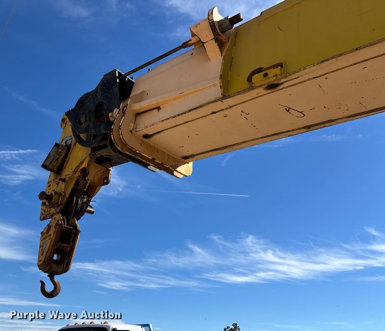 image for item EJ7724 1980 Grove RT58B crane