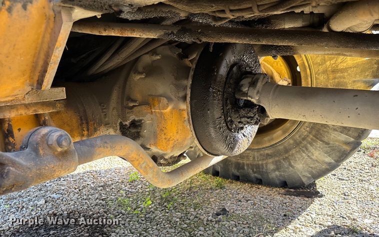 image for item EJ7724 1980 Grove RT58B crane