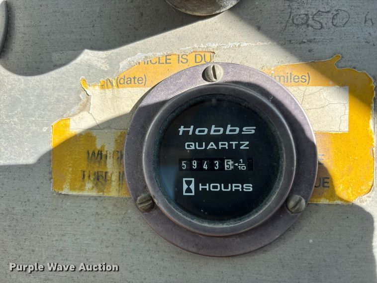 image for item EJ7724 1980 Grove RT58B crane