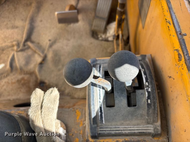 image for item EJ7724 1980 Grove RT58B crane