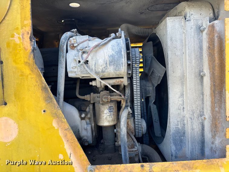 image for item EJ7724 1980 Grove RT58B crane