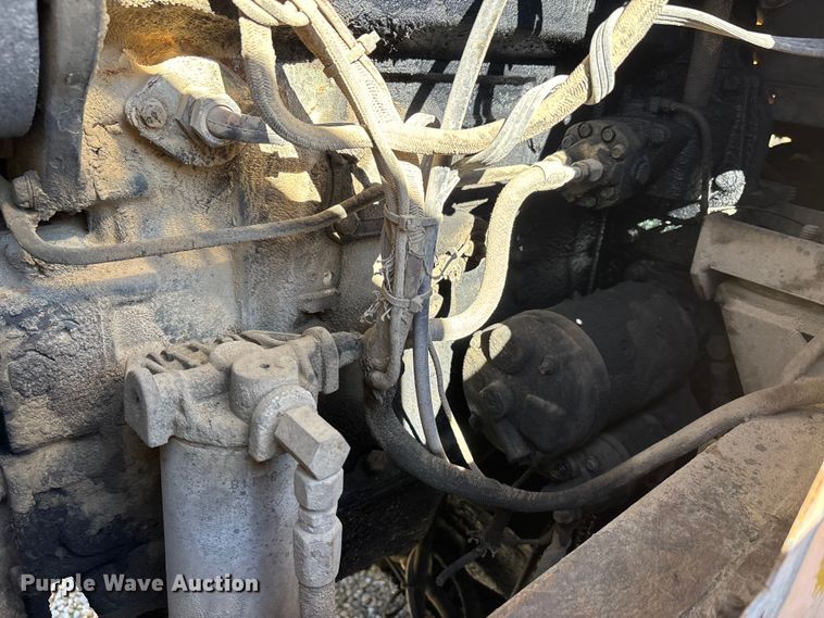 image for item EJ7724 1980 Grove RT58B crane