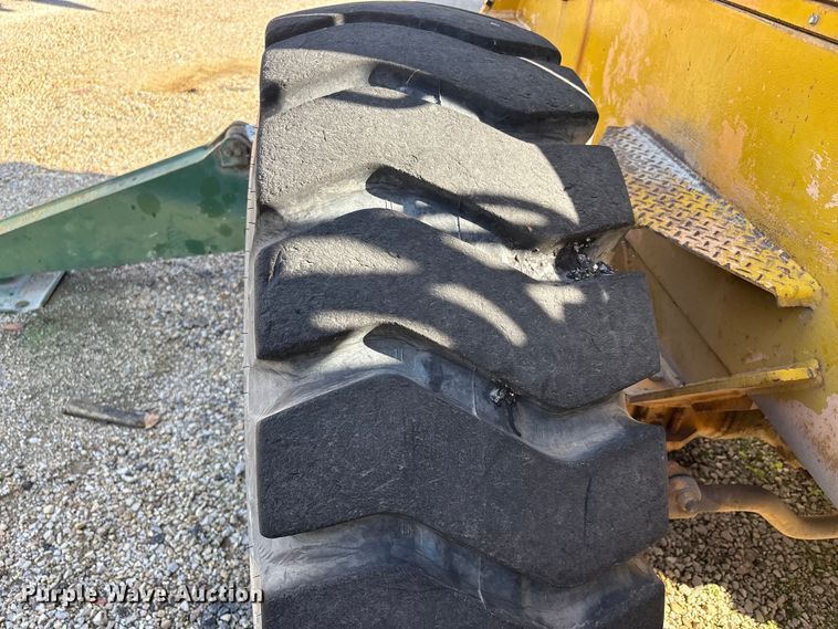 image for item EJ7724 1980 Grove RT58B crane