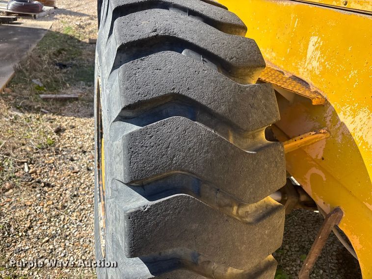 image for item EJ7724 1980 Grove RT58B crane