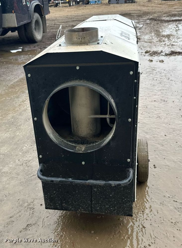 image for item EL0043 Heat Wagon VG400 heater