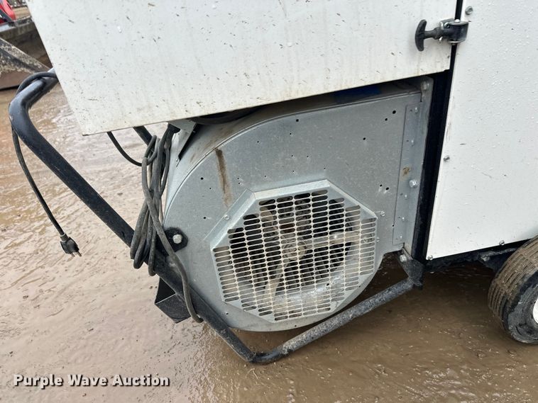 image for item EL0043 Heat Wagon VG400 heater