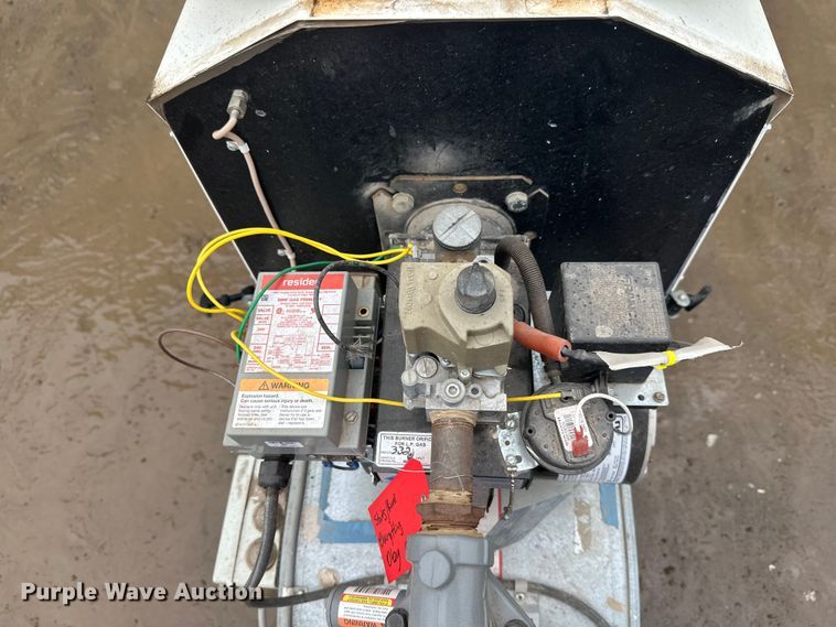 image for item EL0044 Heat wagon VG400 heater