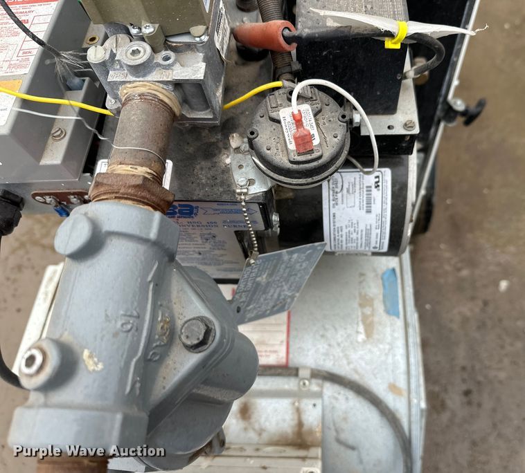 image for item EL0044 Heat wagon VG400 heater