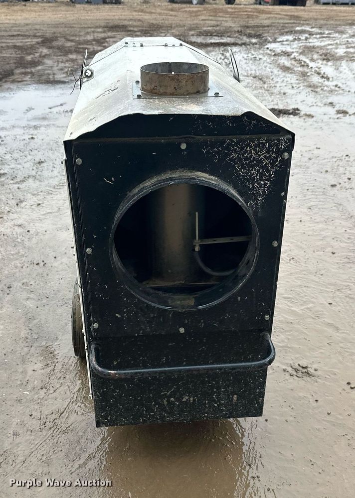 image for item EL0045 Heat wagon VG400 heater