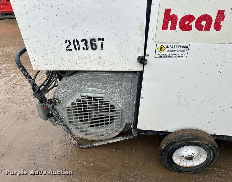 image for item EL0045 Heat wagon VG400 heater