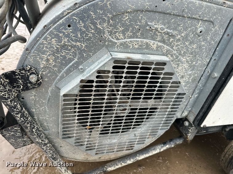 image for item EL0045 Heat wagon VG400 heater