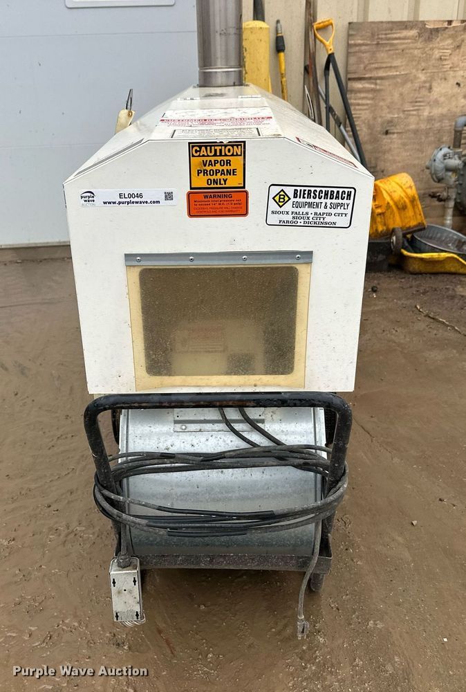 image for item EL0046 Heat Wagon VG400 heater