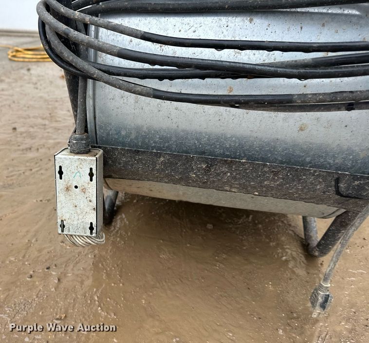 image for item EL0046 Heat Wagon VG400 heater