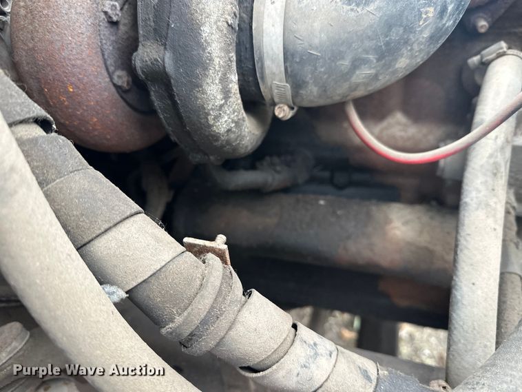 image for item EL0049 1991 International 4700LP hook lift truck