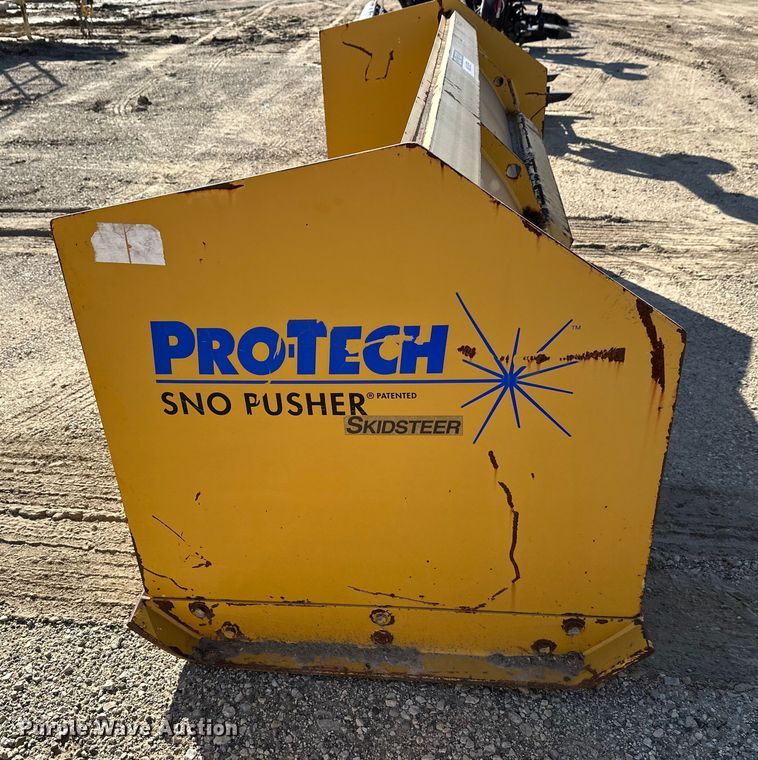 image for item EL0061 Pro Tech Snow pusher skid steer snow pusher