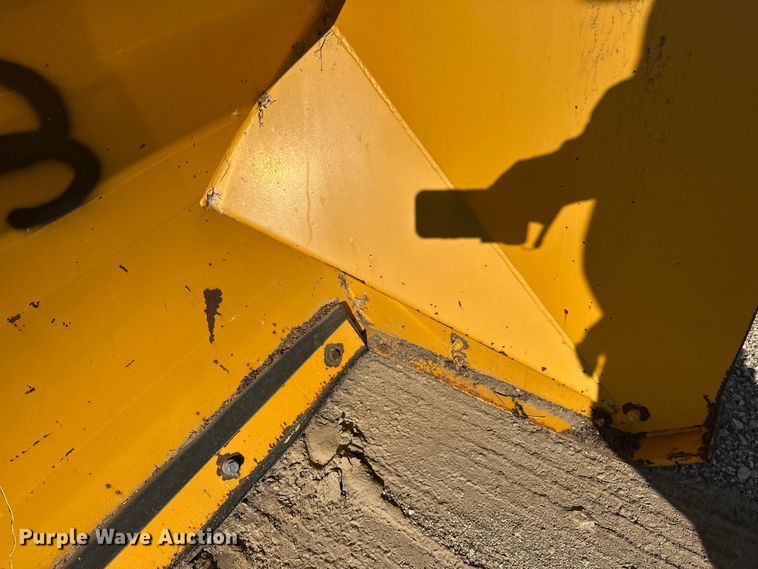 image for item EL0061 Pro Tech Snow pusher skid steer snow pusher