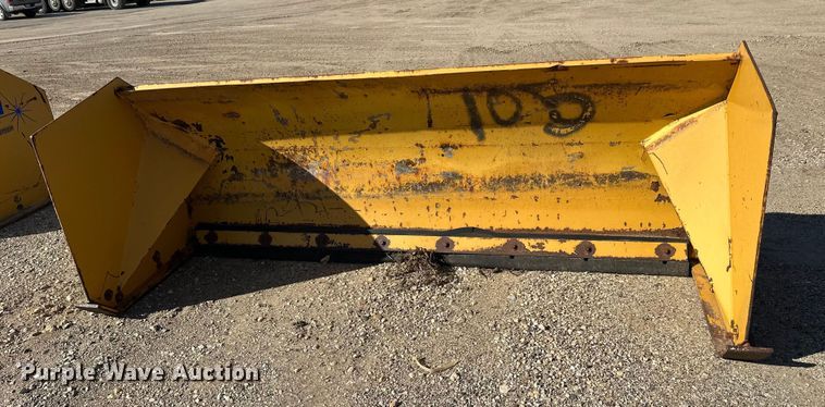 image for item EL0062 Pro Tech Snow pusher skid steer snow pusher