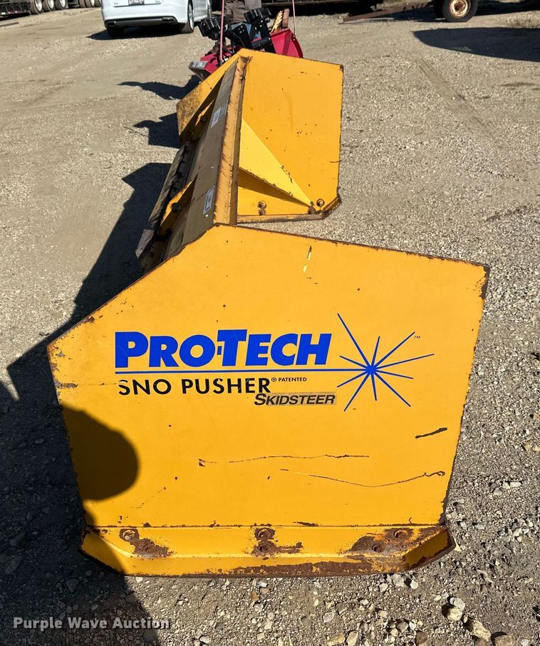 image for item EL0062 Pro Tech Snow pusher skid steer snow pusher