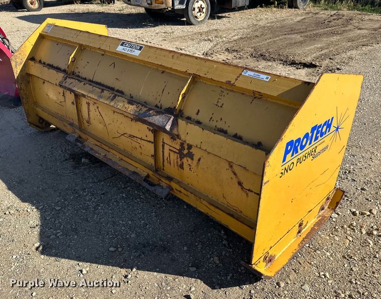 image for item EL0062 Pro Tech Snow pusher skid steer snow pusher