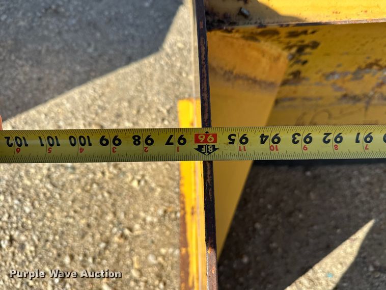 image for item EL0062 Pro Tech Snow pusher skid steer snow pusher