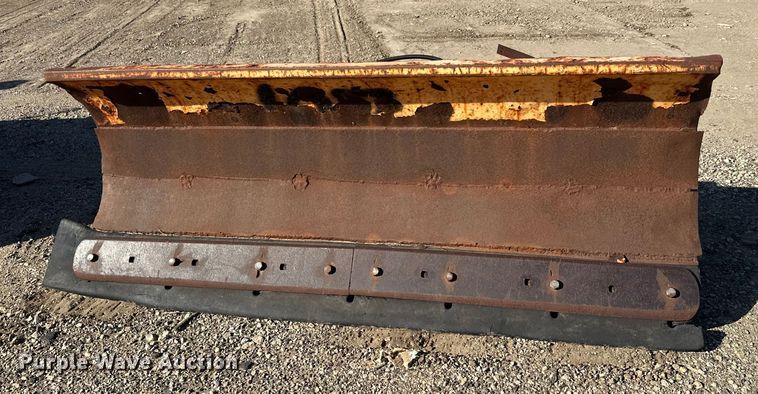 image for item EL0064 Skid steer snow plow