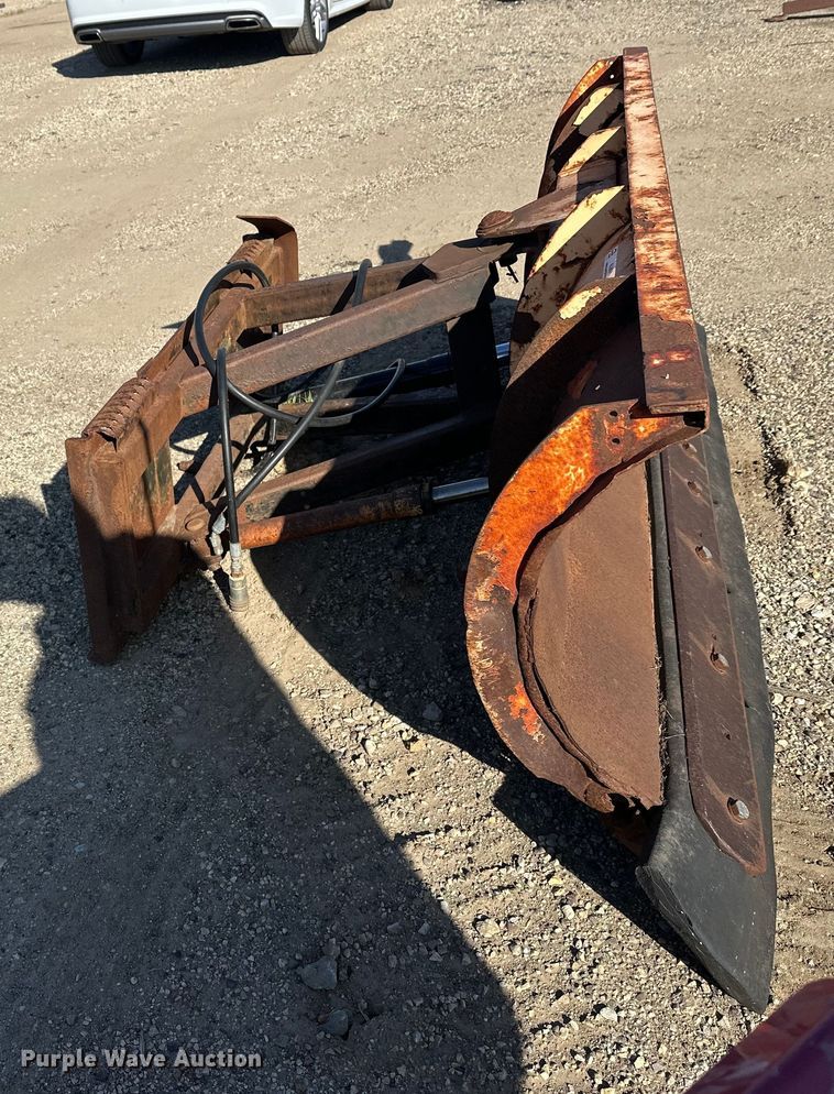 image for item EL0064 Skid steer snow plow