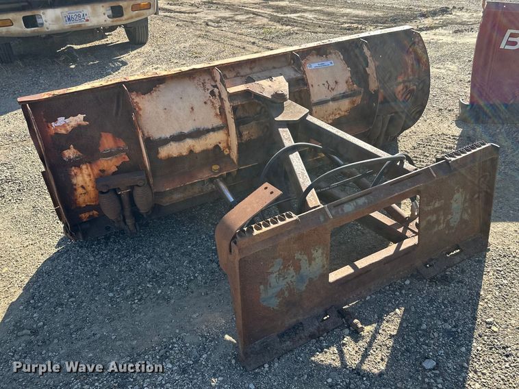 image for item EL0064 Skid steer snow plow