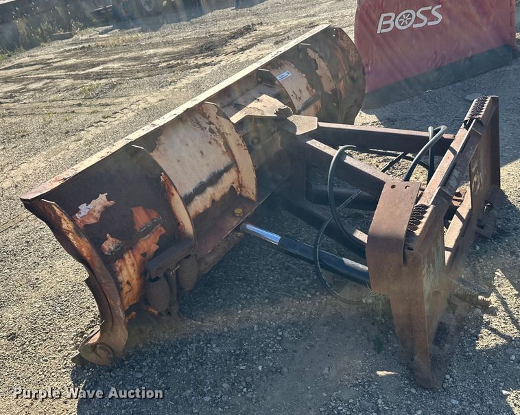 image for item EL0064 Skid steer snow plow