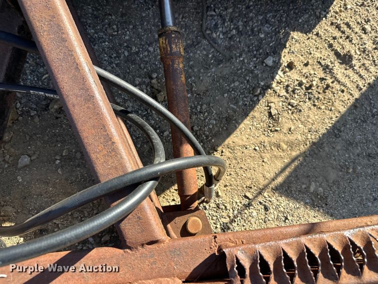 image for item EL0064 Skid steer snow plow