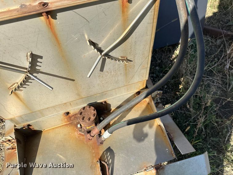 image for item EL0065 Henderson Chief spreader