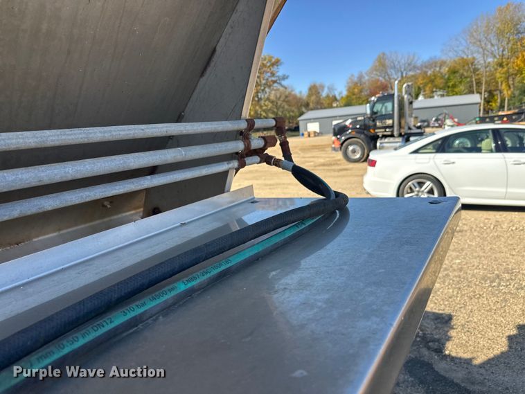 image for item EL0065 Henderson Chief spreader