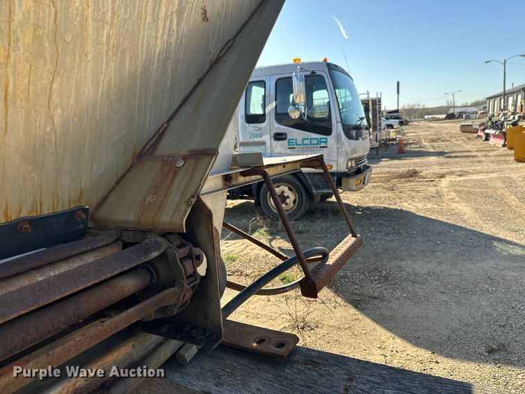 image for item EL0065 Henderson Chief spreader