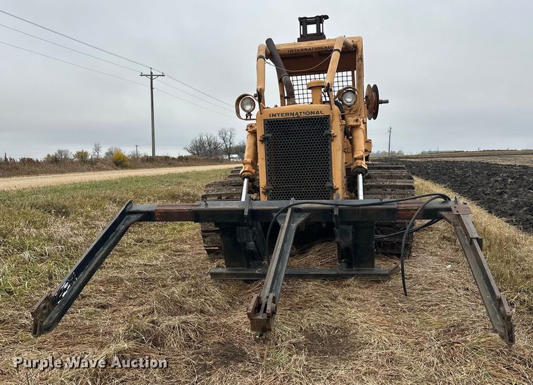 image for item EL0080 1971 International TD15B cable plow