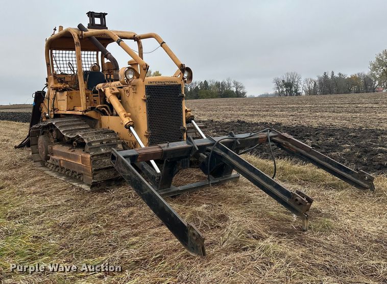 image for item EL0080 1971 International TD15B cable plow