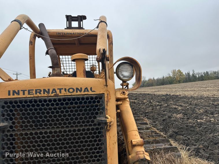 image for item EL0080 1971 International TD15B cable plow