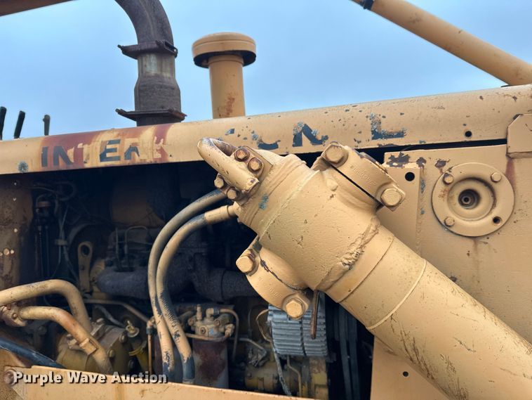 image for item EL0080 1971 International TD15B cable plow