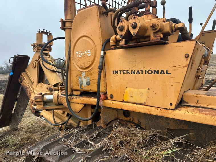 image for item EL0080 1971 International TD15B cable plow