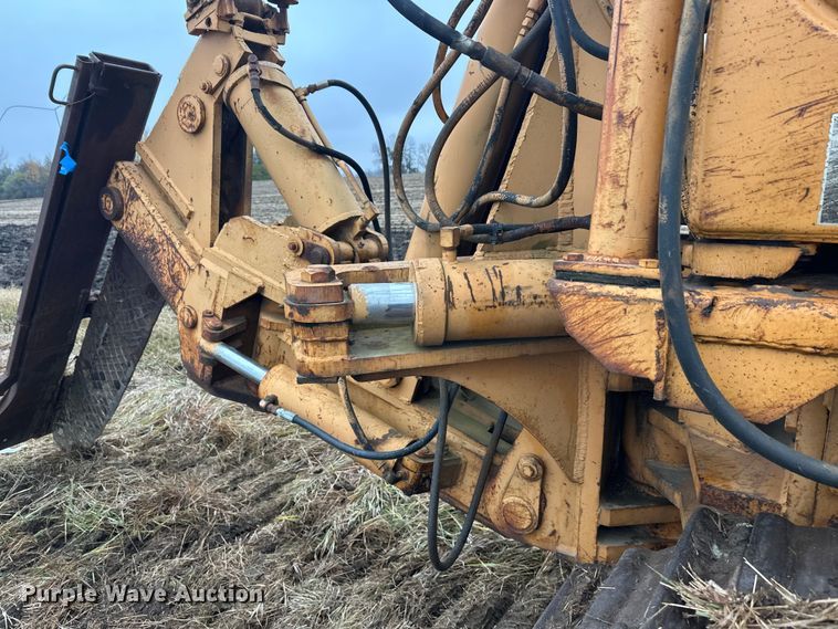 image for item EL0080 1971 International TD15B cable plow