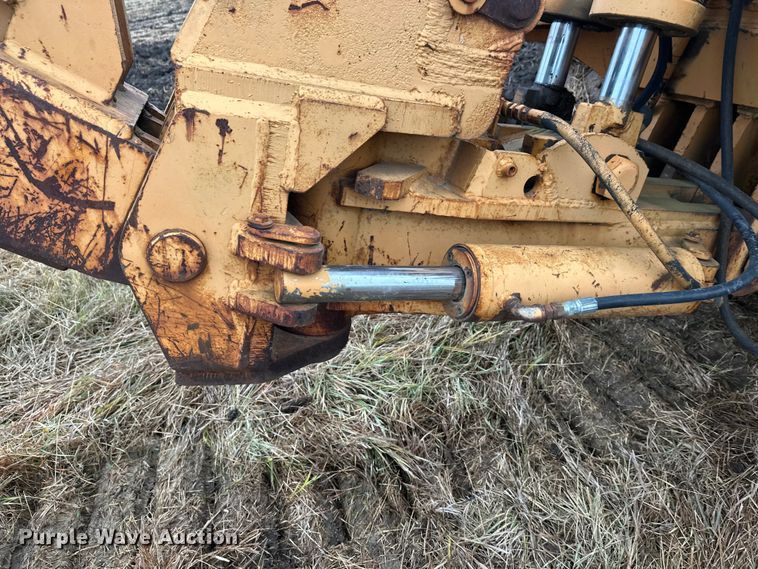 image for item EL0080 1971 International TD15B cable plow