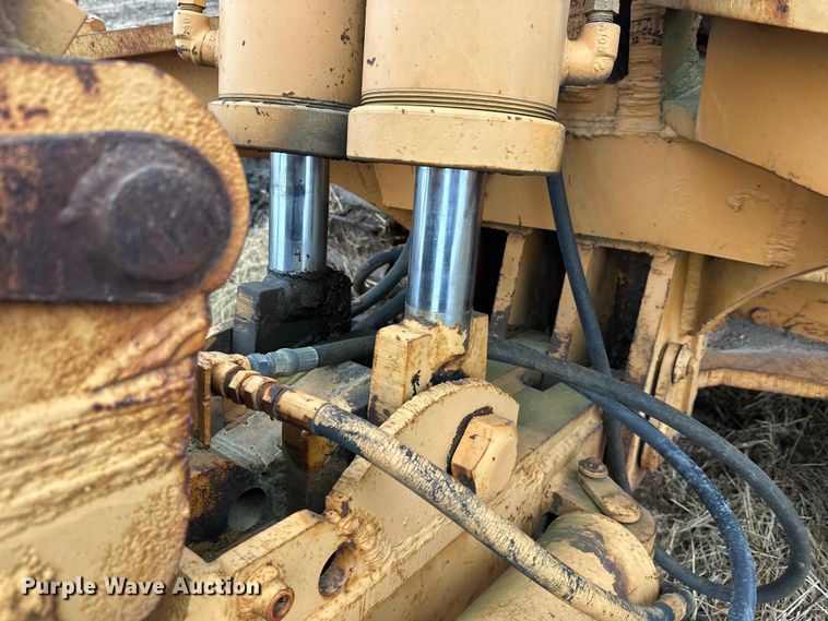 image for item EL0080 1971 International TD15B cable plow