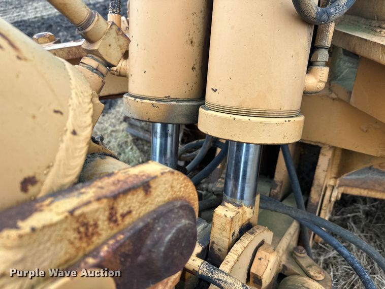 image for item EL0080 1971 International TD15B cable plow