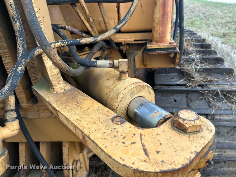 image for item EL0080 1971 International TD15B cable plow