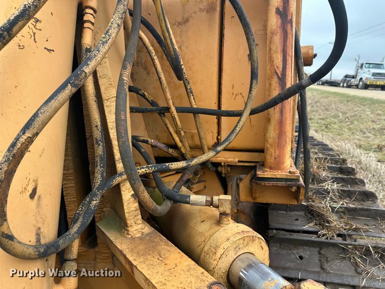 image for item EL0080 1971 International TD15B cable plow